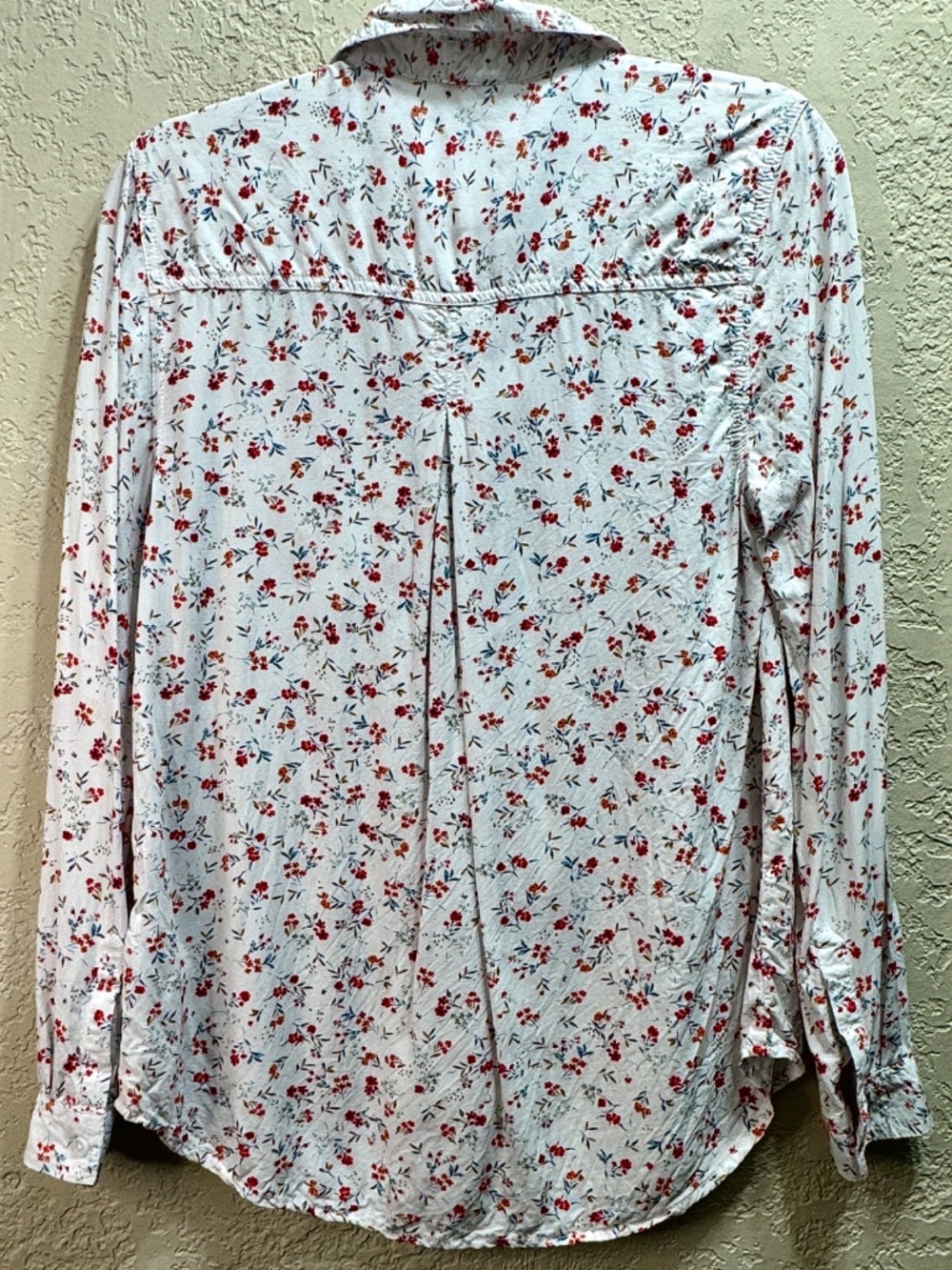 BeachLunchLounge White Floral Button Front Blouse Size Small - Picture 6 of 7